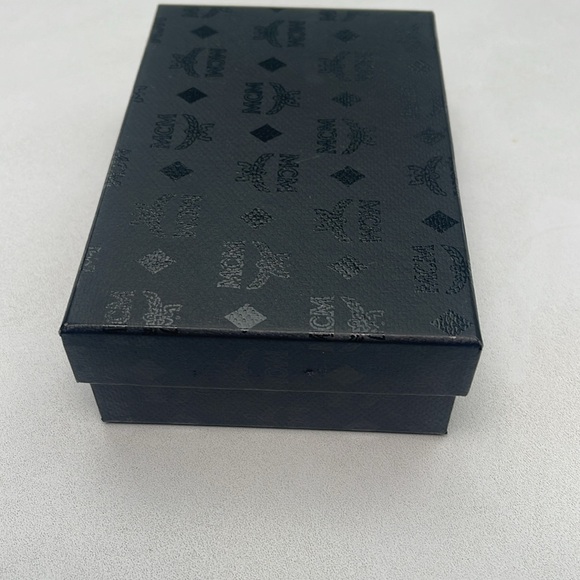 Authentic MCM Black Wallet Box - Picture 7 of 11